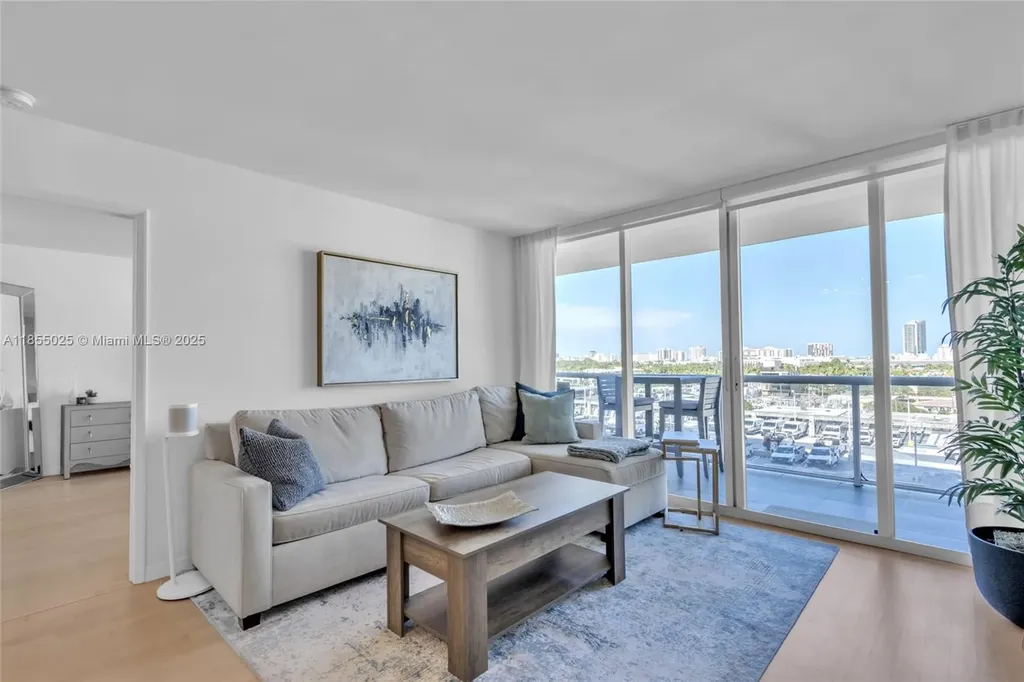1800 Sunset Harbour Drive Miami Beach FL 33139
