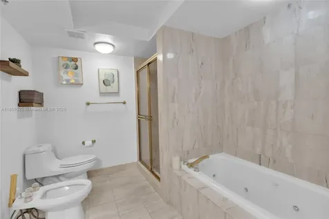 1800 Sunset Harbour Drive Miami Beach FL 33139