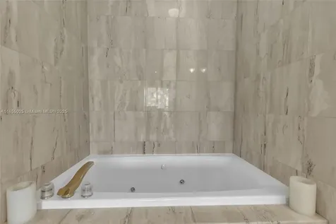 1800 Sunset Harbour Drive Miami Beach FL 33139