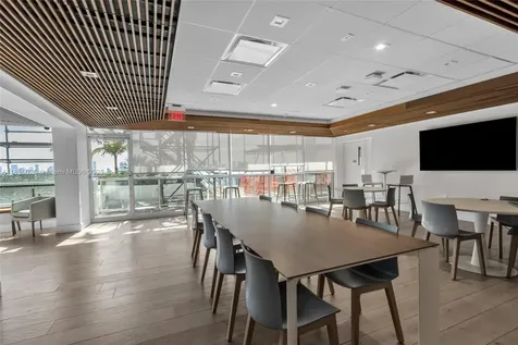 1800 Sunset Harbour Drive Miami Beach FL 33139