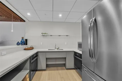 1800 Sunset Harbour Drive Miami Beach FL 33139