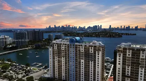 1800 Sunset Harbour Drive Miami Beach FL 33139
