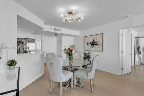 1800 Sunset Harbour Drive Miami Beach FL 33139