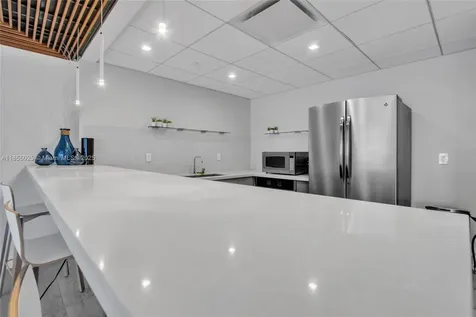 1800 Sunset Harbour Drive Miami Beach FL 33139