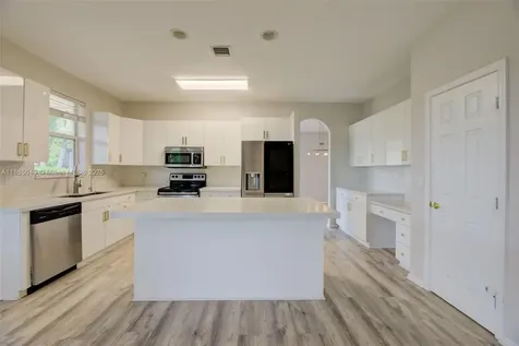 15625 SW 52nd Court Miramar FL 33027