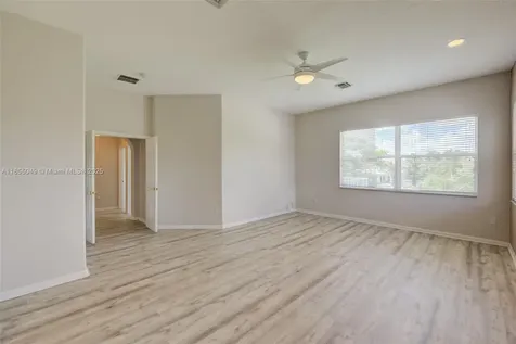 15625 SW 52nd Court Miramar FL 33027