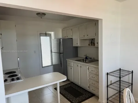 7800 Carlyle Avenue Miami Beach FL 33141