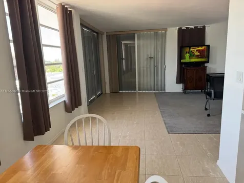 7800 Carlyle Avenue Miami Beach FL 33141