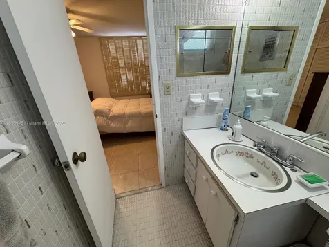 7800 Carlyle Avenue Miami Beach FL 33141