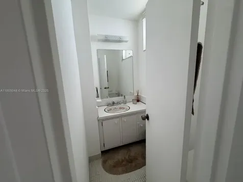 7800 Carlyle Avenue Miami Beach FL 33141
