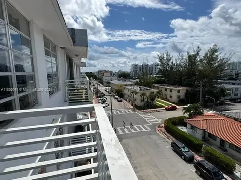 7800 Carlyle Avenue Miami Beach FL 33141
