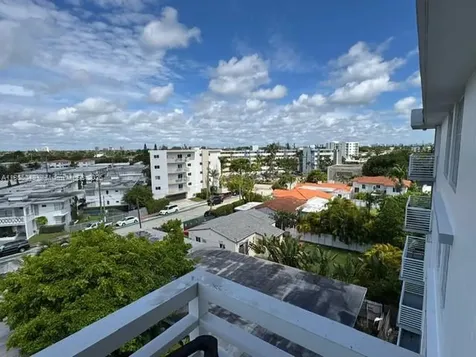 7800 Carlyle Avenue Miami Beach FL 33141