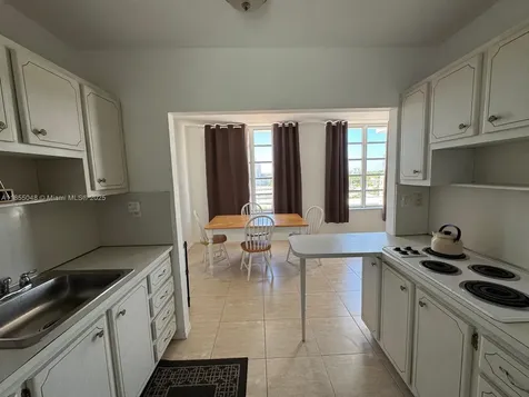 7800 Carlyle Avenue Miami Beach FL 33141