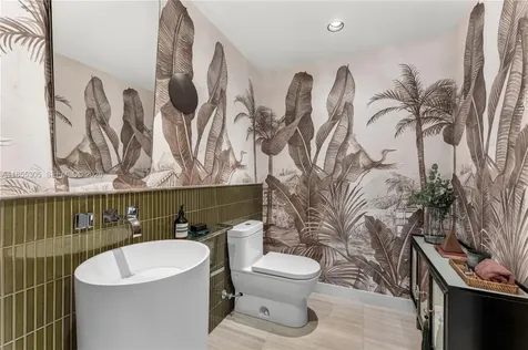 4701 N Meridian Avenue Miami Beach FL 33140