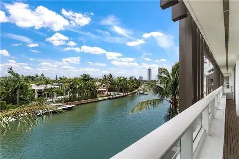 4701 N Meridian Avenue Miami Beach FL 33140