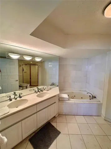 6301 Collins Avenue Miami Beach FL 33141