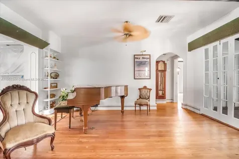 5900 NE 5th Avenue Miami FL 33137