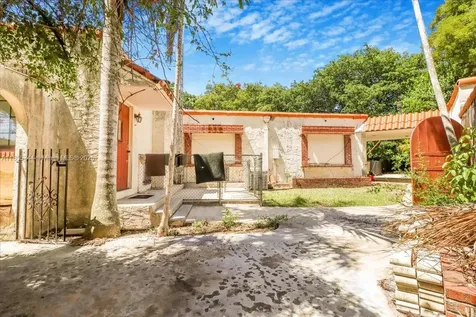 5900 NE 5th Avenue Miami FL 33137