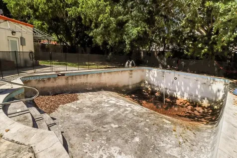 5900 NE 5th Avenue Miami FL 33137