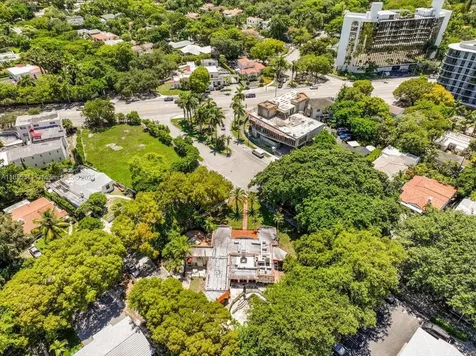 5900 NE 5th Avenue Miami FL 33137