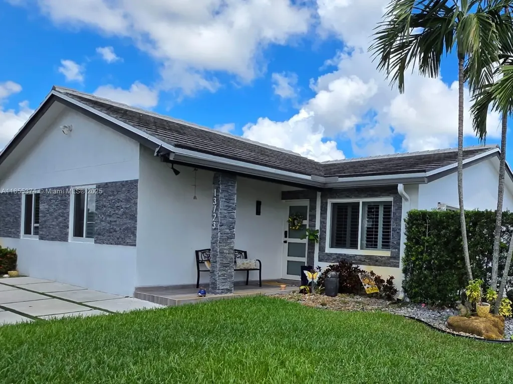 13723 SW 15th Street Miami FL 33184