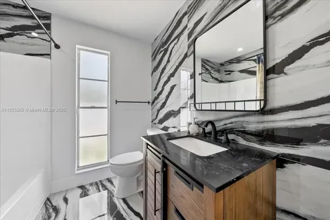 1996 Sheffield Avenue Marco Island FL 34145
