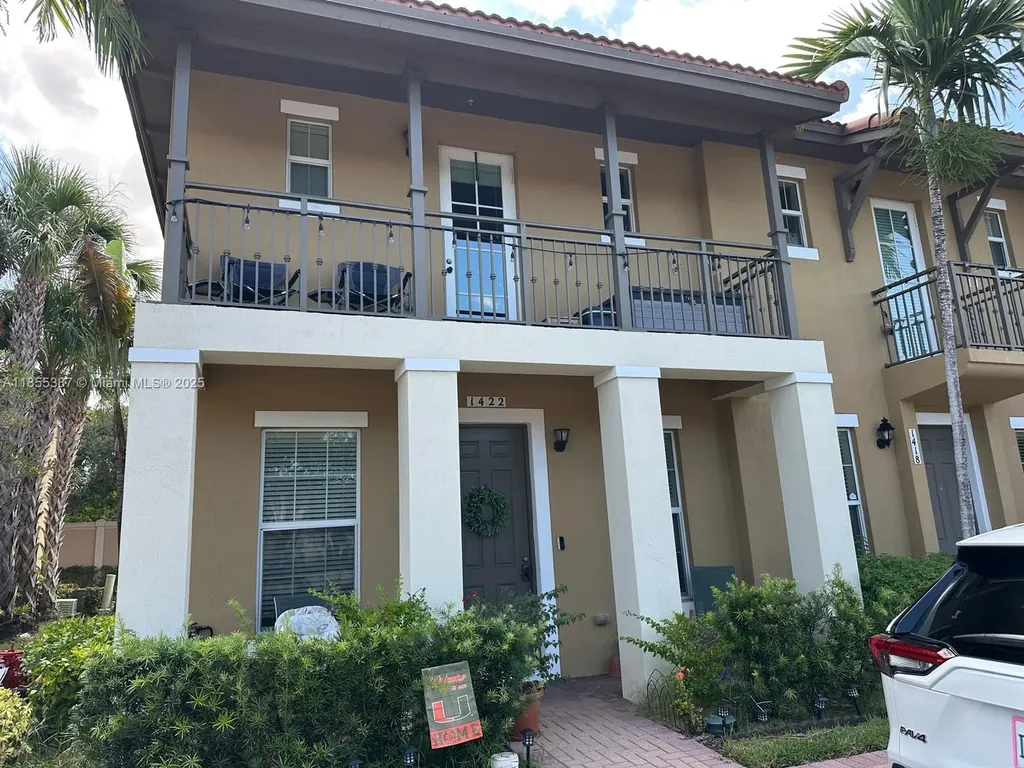 1422 SW 147th Terrace Pembroke Pines FL 33027