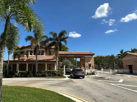 1422 SW 147th Terrace Pembroke Pines FL 33027