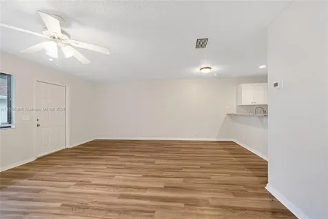 5320 Elmhurst Road West Palm Beach FL 33417