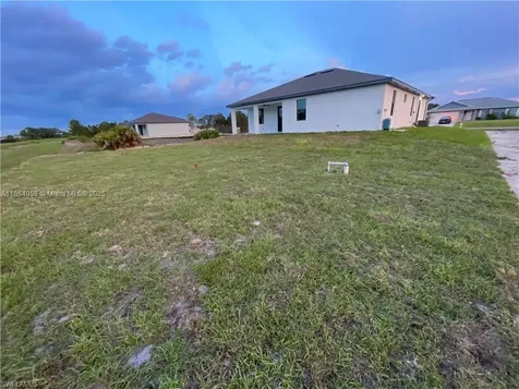 817 Newell Street E Lehigh Acres FL 33974