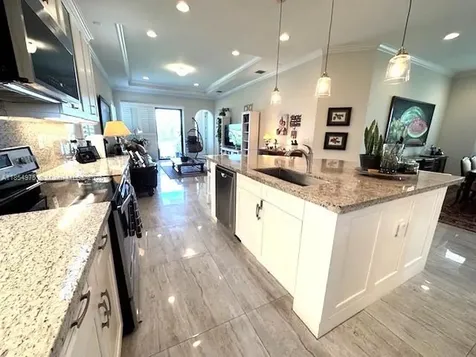 455 SW 113th Lane Pembroke Pines FL 33025