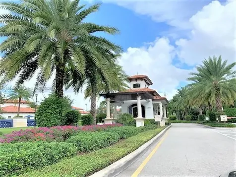 455 SW 113th Lane Pembroke Pines FL 33025