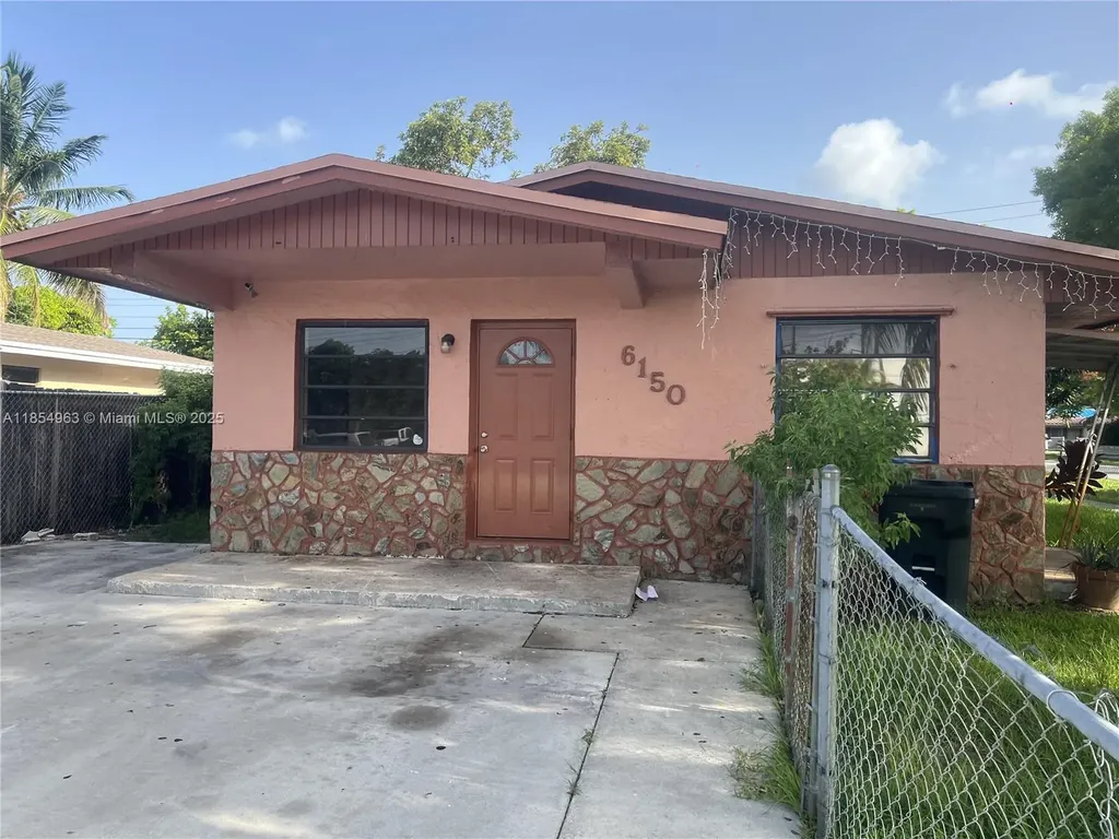 6150 Dawson Street Hollywood FL 33023