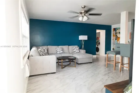 224 Meridian Avenue Miami Beach FL 33139
