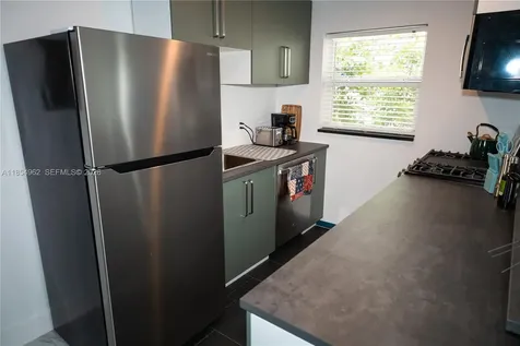 224 Meridian Avenue Miami Beach FL 33139