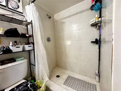 7165 NW 186th Street Hialeah FL 33015