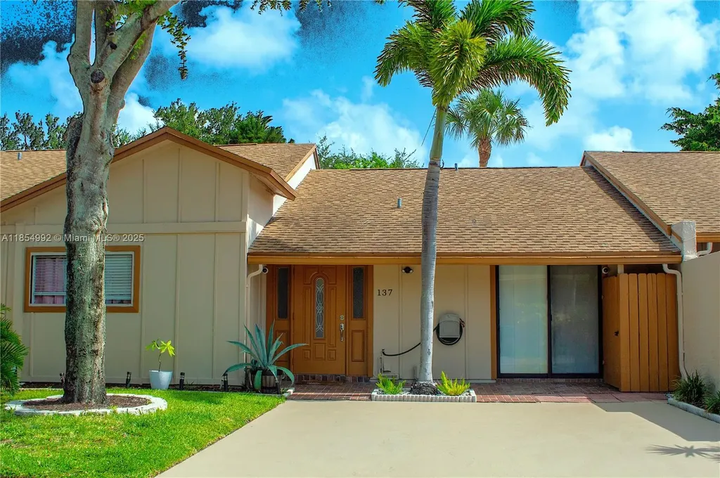 2400 SW 19th Avenue Boynton Beach FL 33426