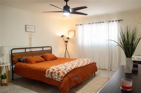 2400 SW 19th Avenue Boynton Beach FL 33426
