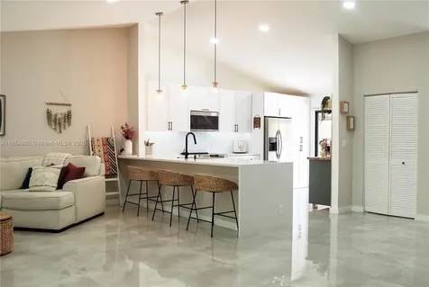 2400 SW 19th Avenue Boynton Beach FL 33426