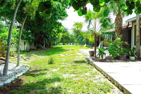 2400 SW 19th Avenue Boynton Beach FL 33426