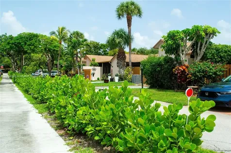 2400 SW 19th Avenue Boynton Beach FL 33426