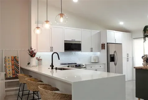 2400 SW 19th Avenue Boynton Beach FL 33426