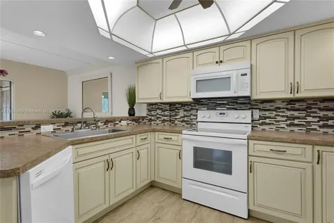 1409 SE 46th Lane Other City - In The State Of Florida FL 33904