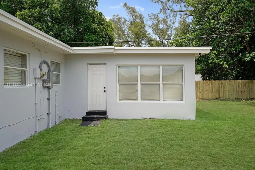 1220 NW 18th Avenue Fort Lauderdale FL 33311