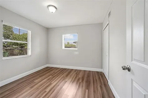 1220 NW 18th Avenue Fort Lauderdale FL 33311