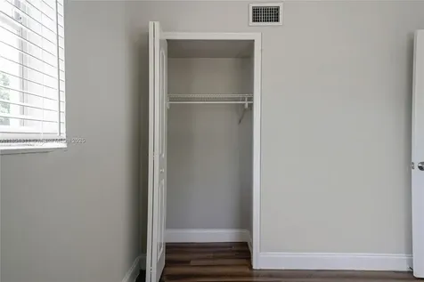 1220 NW 18th Avenue Fort Lauderdale FL 33311