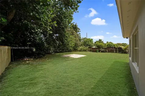 1220 NW 18th Avenue Fort Lauderdale FL 33311