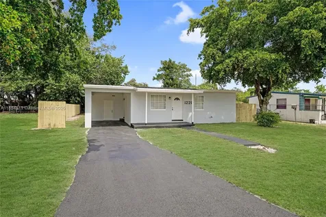 1220 NW 18th Avenue Fort Lauderdale FL 33311