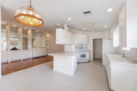 8528 SE Retreat Drive Hobe Sound FL 33455