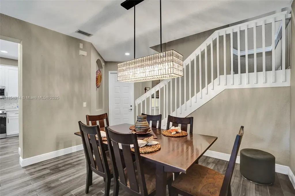 5724 NW 120th Avenue Coral Springs FL 33076